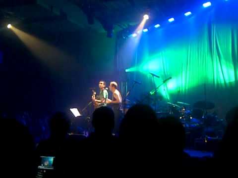 Chinita - Alain de Famasloop con Kevin Johansen (Ccs, 09-07-2011)