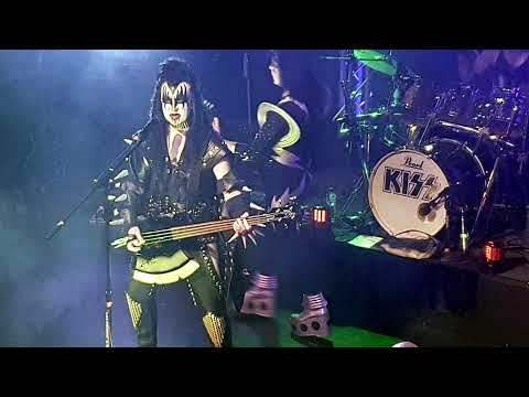 KISS - God Of Thunder - KISS THISS - at Musicland
