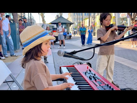 10,000 Reasons – Incredible Street Performance by 4 & 7-Year-Old Brothers!