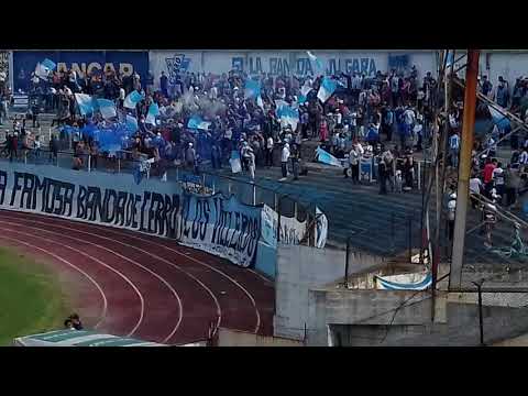 "Los villeros en el clásico" Barra: Los Villeros &bull; Club: Cerro