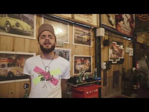 Uma Porta por Vez  Agito da Pisada  Clip Oficial