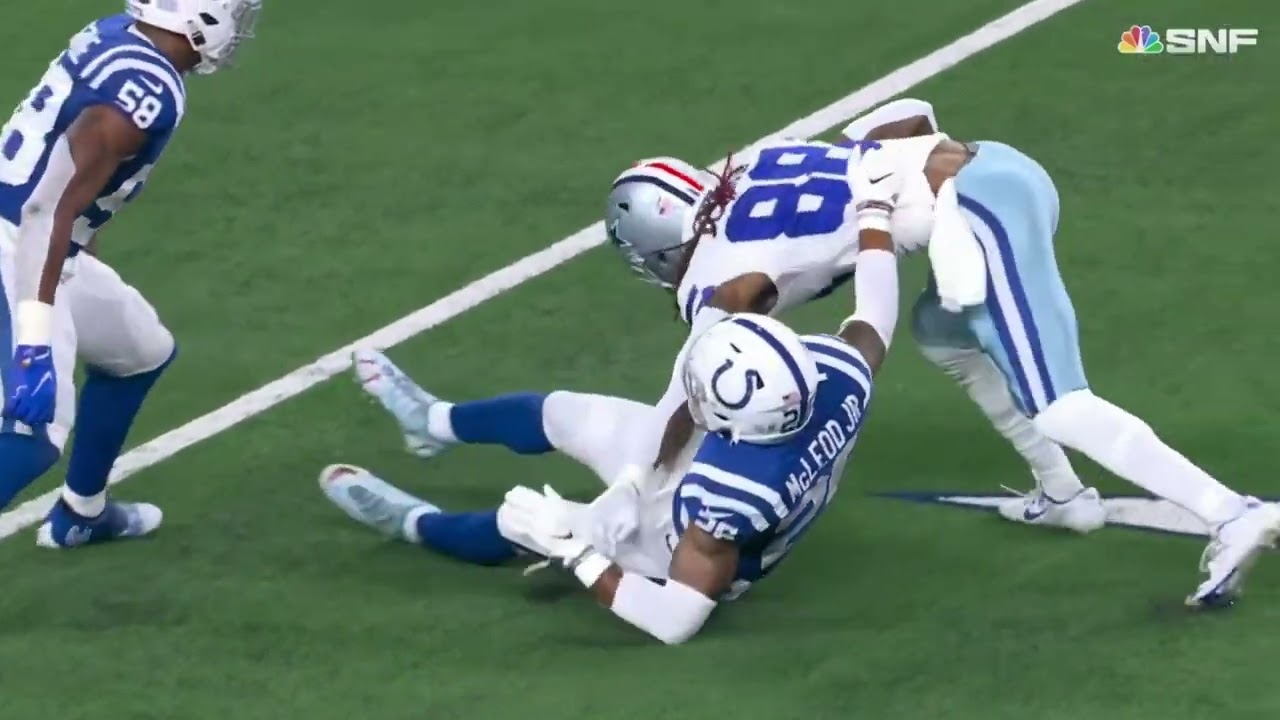 CeeDee Lamb doesn't go down for INSANE TD