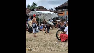 Download lagu dipukul berkali - kali tanpa sempat melakukan perlawanan, #gebug #ende #seraya #karangasem #bali mp3