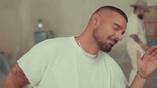 Video zu 'A Medio Vivir' ansehen Video zu 'A Medio Vivir' ansehen