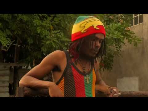 Studio Vybz w/Gunzell | The Creation Of “Legendary”