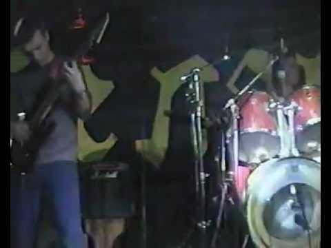 Scrambled Defuncts - Ripped With Hooks (live)