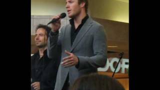 The Canadian Tenors - I Only Know How To Love