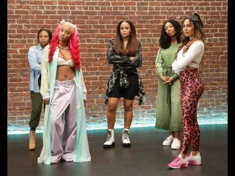 Queens season 1 episode 2. 2001? where were you?