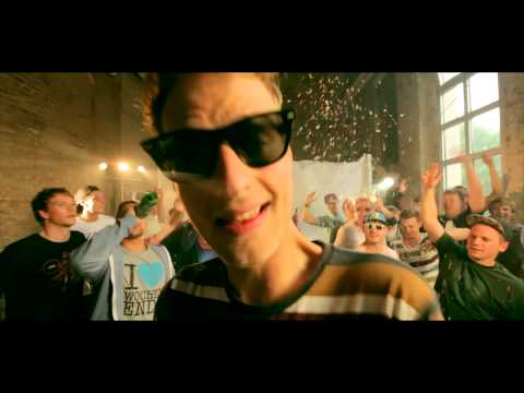 Weekend - Hi Chimperator (Official Version)