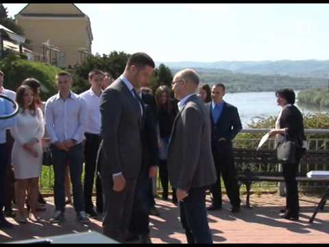 TV KANAL 9, NOVI SAD: DODELJENE STIPENDIJE MLADIM TALENTIMA