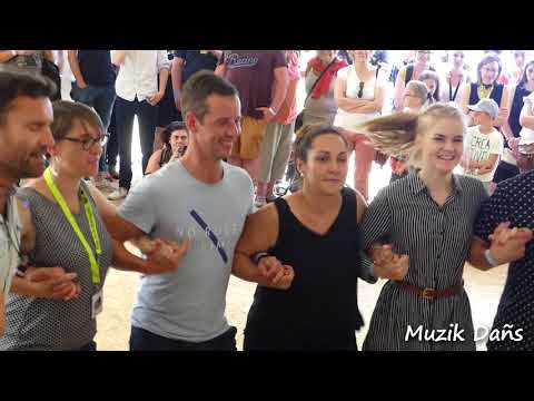 Danse bretonne : MENEZ MEUR 2018 - Trophée des champions "jeunes" depuis 30 ans