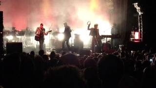 The Last Shadow Puppets - Separate And Ever Deadly live @ Hackney Empire (London UK)