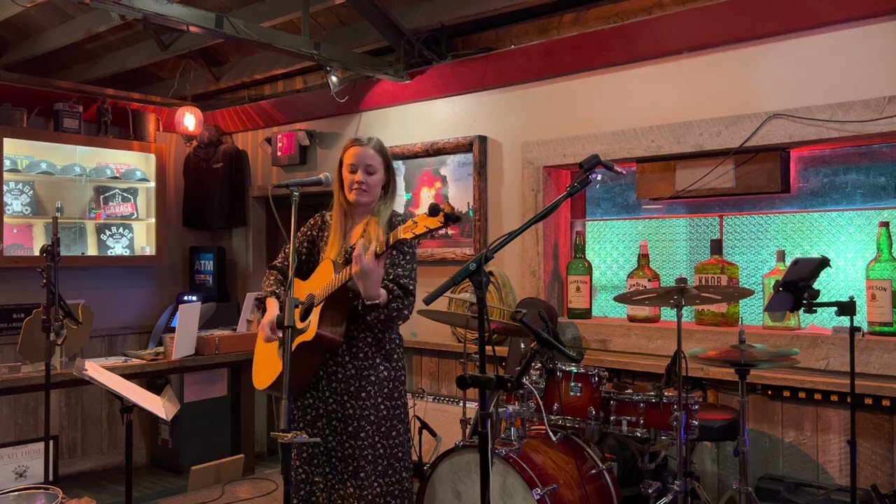 Promotional video thumbnail 2 for Emily Hicks Music
