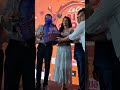 Mirna നടിക്ക് Choclate സമ്മാനം നൽകി കൊണ്ട് Lulu Mall