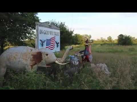 Animal Statues, Jewell, Iowa, Travel USA, Mr. Peacock & Friends, Hidden Treasures