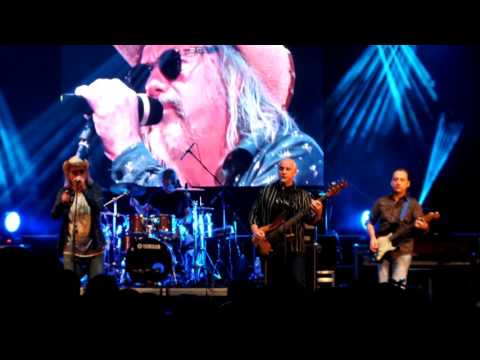 Žlutý pes - Modrá [live @ Stare Mesto p.L.]