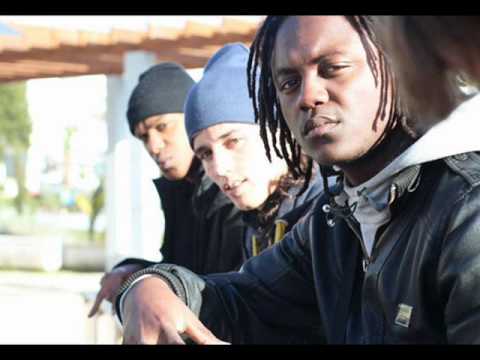 MixTape Crónicas-Cristiano (Sub Mc's)ft Fdib (Ne jah l Smeks l Euzy)- Rostu é nha currikulu