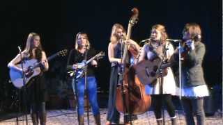 Della Mae, &quot;Paper Prince&quot;