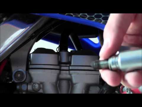 YZ250F Spark Plug Removal & Replacement - Applies to MOST 4-Stroke MX Bikes - Demo on 2008 Model