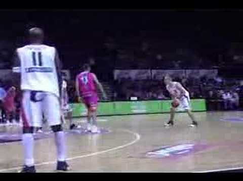 35 08-12-07 BCO-Pepinster - Score van Greg Brunner, assist T