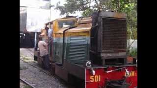 preview picture of video 'Narrow Gauge Locomotives - Neral Matheran Toy Train.'