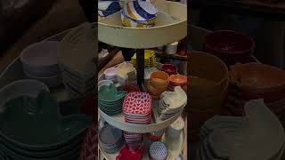 old montrealにある"le WALK-IN"てゆーセレクト小物ショップが可愛いかった🛍️エリザベス女王のソルトボトル買わなかったのちょっと後悔してる😇.#モントリオール#カナダ移住