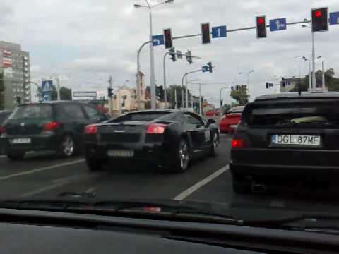 Kupiłem Porsche, Lamborghini ale słoma mi z butów 