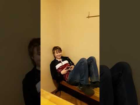 ШОККК!!!Петуха опустили на зоне...