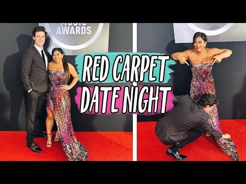 download lagu mp3 mp4 Friendsgiving Date, download lagu Friendsgiving Date gratis, unduh video klip Friendsgiving Date