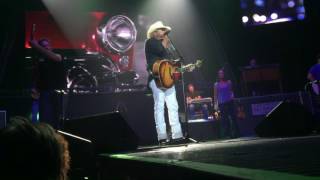 Toby Keith - Beers Ago - First Niagara Pavilion - 8/13/2016