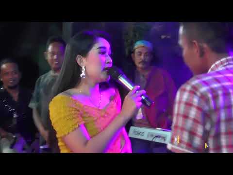 Ngelabur langit riska Risma