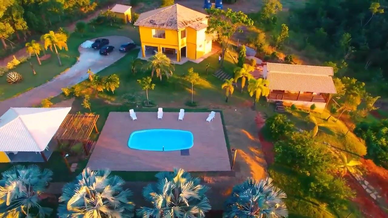 Chácara à Venda em São José da Barra/MG 11.773 m² com Casa, Chalé, Piscina e Paisagismo Excepcional