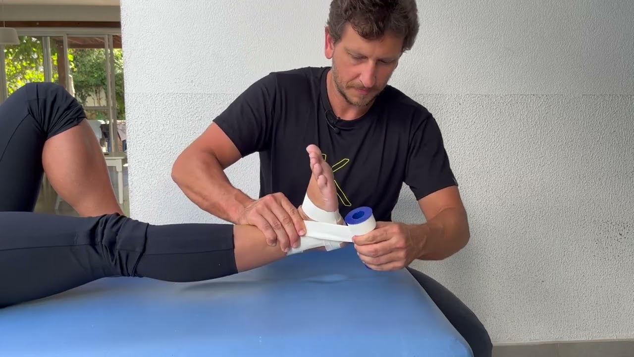 Bandagem Rígida para Entorse de Tornozelo