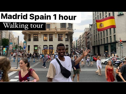 Madrid one hour night walking tour #Madrid #Spain