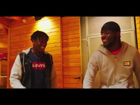 Moné - C'est l'été (Clip Officiel)