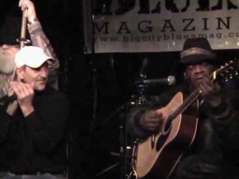 Travelin' Blues - Detroit's Greek Town Bluesman