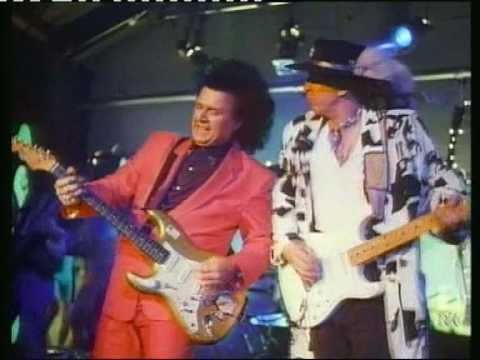 Stevie Ray Vaughan & Dick Dale - Pipeline (1987)