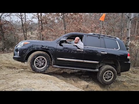 LEXUS LX570 3 WHEELING OFF-ROAD - BADLANDS OFF-ROAD PARK - ATTICA INDIANA - STOCK 200 SERIES