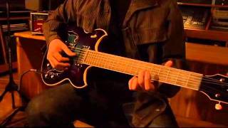Video thumbnail for Issei Noro talks about his guitars and his band by Titi Rei