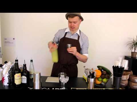 Rødgrød Med Fløde Cocktail Opskrift - Eurovision Copenhagen Cocktails