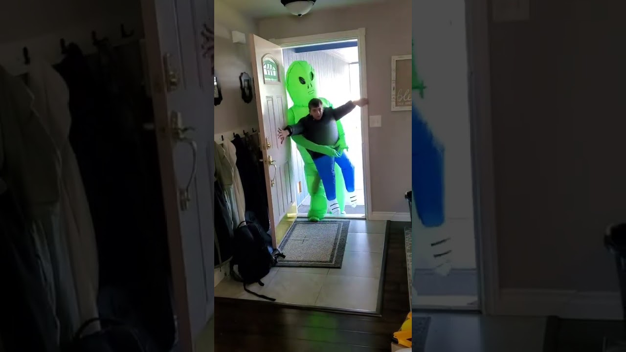 Abducted by an Alien 👽 Happy Halloween! Funny Inflatable Costume. #halloween #funnycostumes