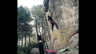 Video thumbnail of Pequeño Dalton, 7A (sit). La Pedriza