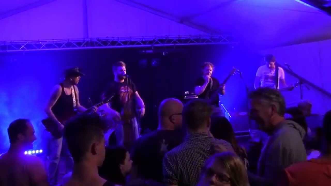 Travelin’ Band (CCR tribute)