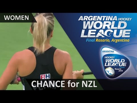 GER 0-1 NZL Flynn goal bound shot is saved by her team mate Harrison #HWL2015 #Rosario