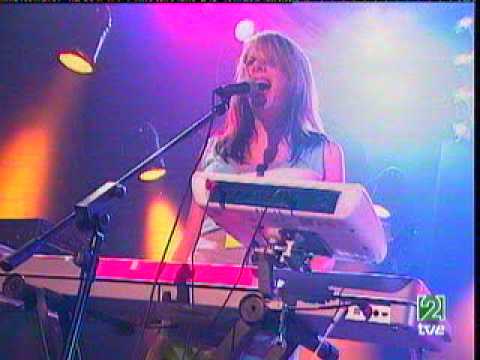 Le Tigre - Deceptacon (live conciertos de radio3 - 2005)