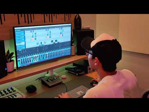 Nghe Như Tình Yêu (HIEUTHUHAI In The Studio)