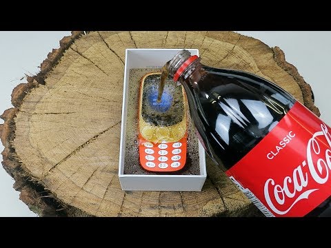 Nokia 3310 (2017) Coca-Cola Test + Freeze Test