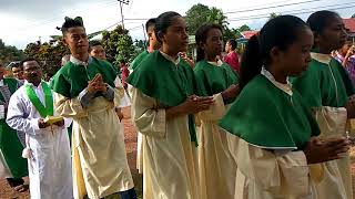 preview picture of video 'Tarian Hedung  Adonara (Tarian Perang) Di gereja St.Fransiskus Asisi Parenggean Kalimantan Tengah'