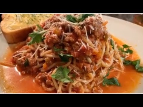 How to make Bolognese sauce for pasta
