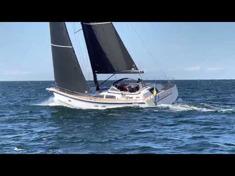 Hallberg-Rassy 50 sailing